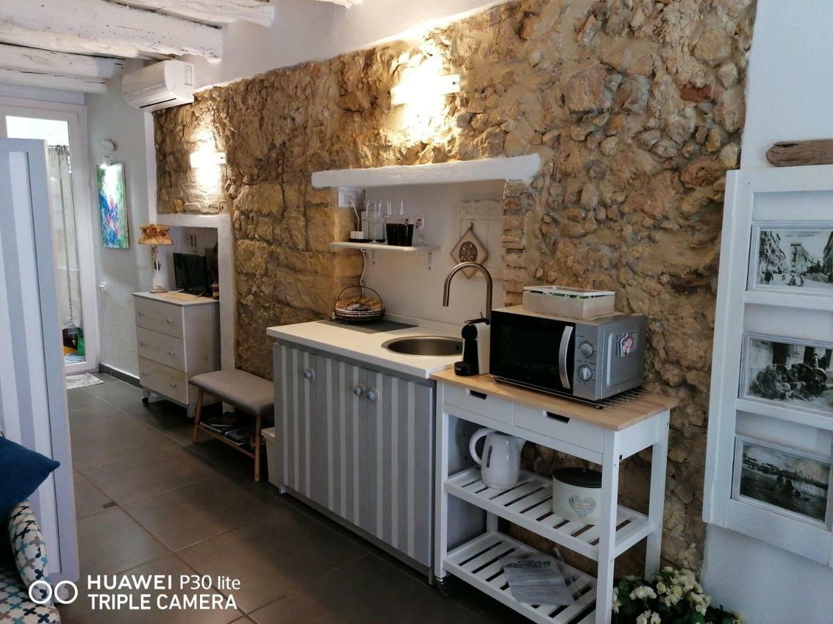 Cozy Loft In The Heart Of Cagliariヴィラ エクステリア 写真